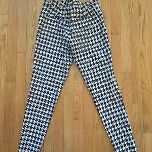 Limited Houndstooth Skinny Pant